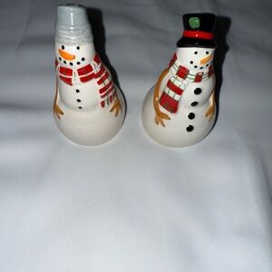Festive Snowman Salt and Pepper Shaker Set